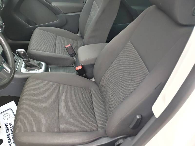 2013 Volkswagen Tiguan (image 11)