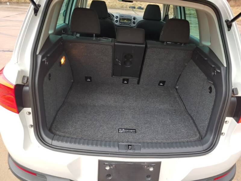 2013 Volkswagen Tiguan (image 21)