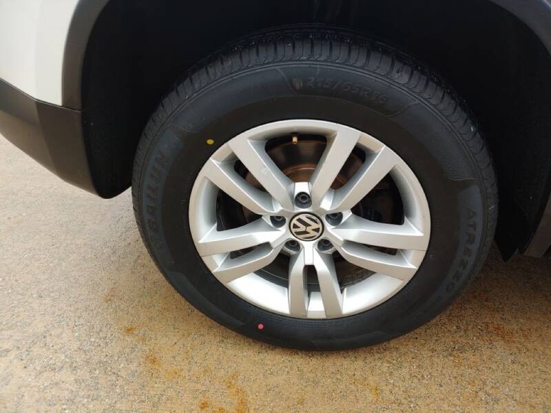 2013 Volkswagen Tiguan (image 26)