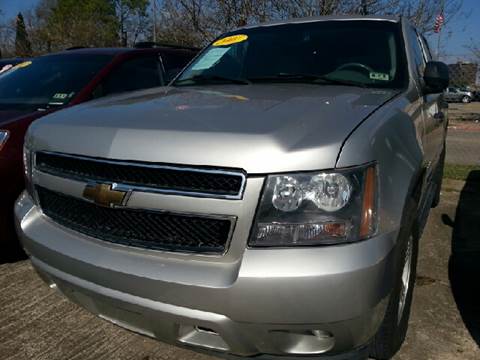 2007 Chevrolet Tahoe for sale at SUPER DRIVE MOTORS in Houston TX
