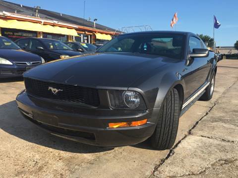 2007 Ford Mustang for sale at SUPER DRIVE MOTORS in Houston TX
