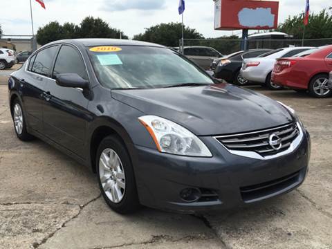 2010 Nissan Altima for sale at SUPER DRIVE MOTORS in Houston TX