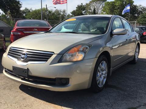 2009 Nissan Altima for sale at SUPER DRIVE MOTORS in Houston TX