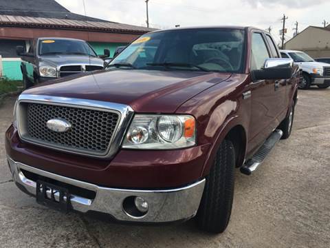 2006 Ford F-150 for sale at SUPER DRIVE MOTORS in Houston TX