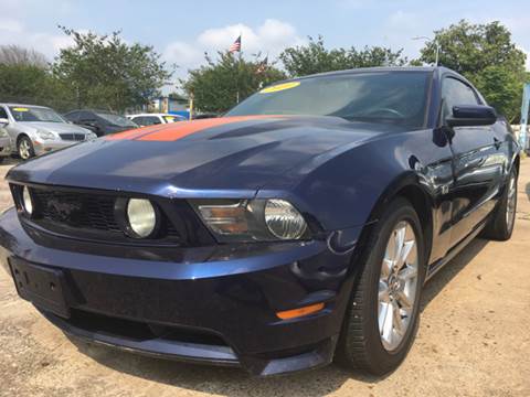 2010 Ford Mustang for sale at SUPER DRIVE MOTORS in Houston TX