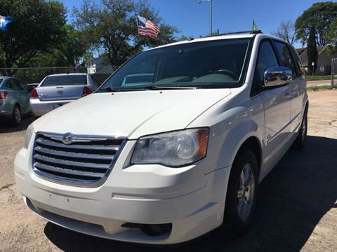 2008 Chrysler Town and Country for sale at SUPER DRIVE MOTORS in Houston TX