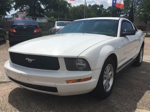2008 Ford Mustang for sale at SUPER DRIVE MOTORS in Houston TX