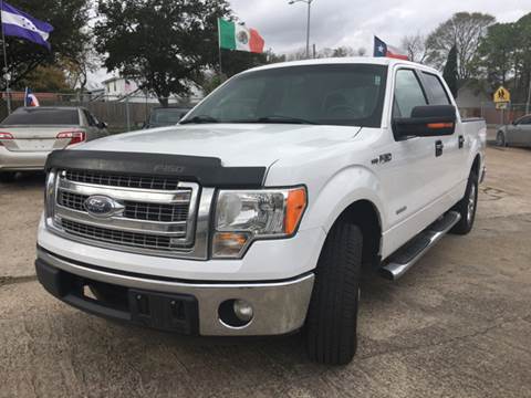 2013 Ford F-150 for sale at SUPER DRIVE MOTORS in Houston TX