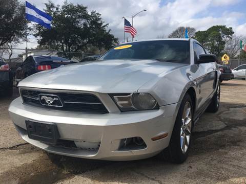 2010 Ford Mustang for sale at SUPER DRIVE MOTORS in Houston TX