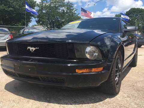 2007 Ford Mustang for sale at SUPER DRIVE MOTORS in Houston TX