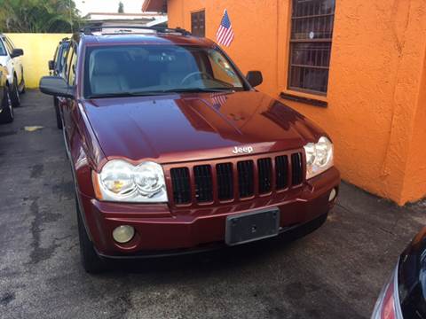 2007 Jeep Grand Cherokee for sale at Versalles Auto Sales in Hialeah FL