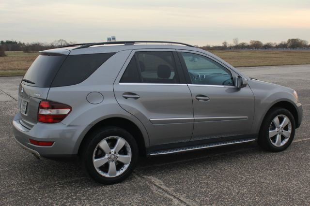 2010 Mercedes Benz M Class Ml350 4matic Awd 4dr Suv In