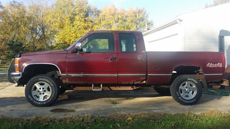 1994 Chevrolet C/K 2500 Series for sale at Dave's Garage & Auto Sales in East Peoria IL