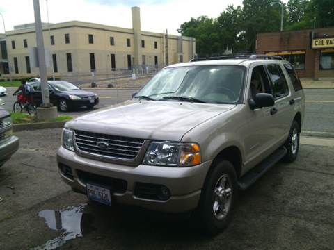 2004 Ford Explorer for sale at Dave's Garage & Auto Sales in East Peoria IL