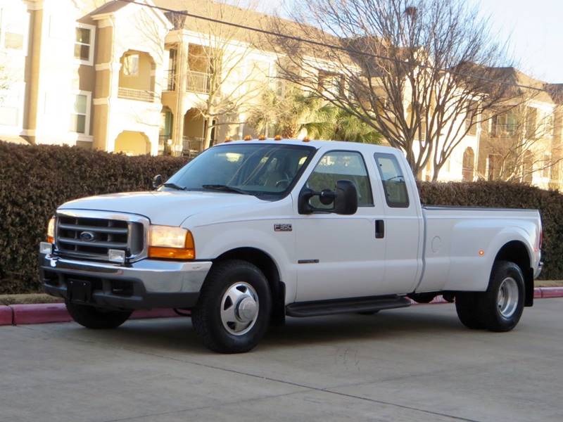 2000 Ford F-350 Super Duty for sale at RBP Automotive Inc. in Houston TX