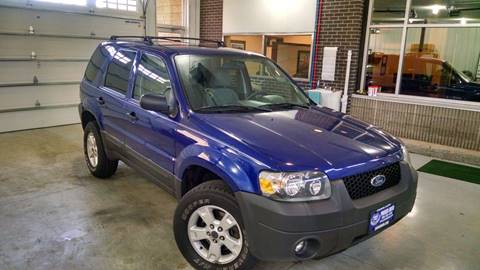 2006 Ford Escape for sale at 906 Motors in Gladstone MI