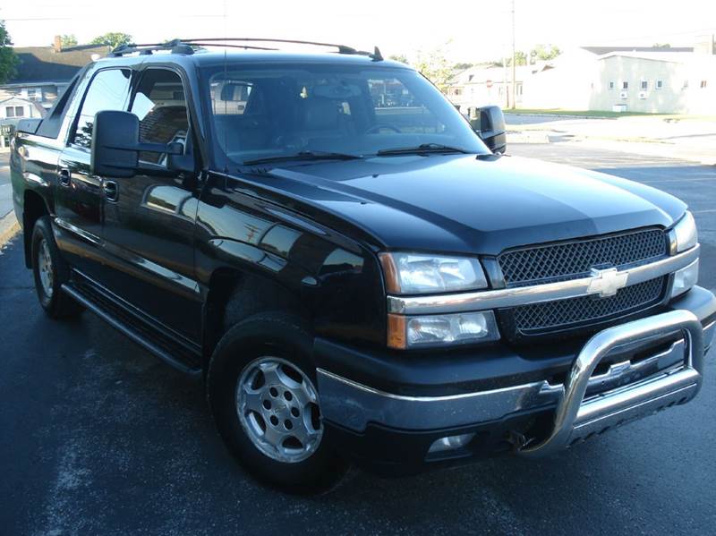 2006 Chevrolet Avalanche for sale at 906 Motors in Gladstone MI