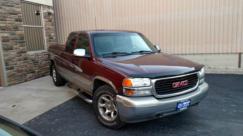 2001 GMC Sierra 1500 for sale at 906 Motors in Gladstone MI