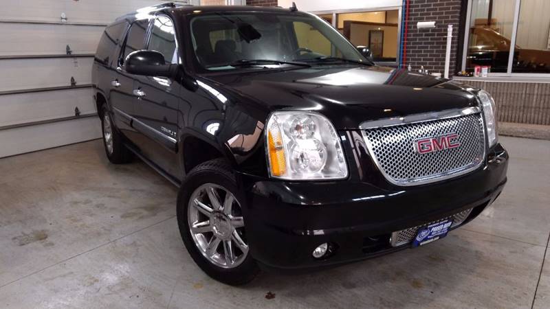 2007 GMC Yukon XL for sale at 906 Motors in Gladstone MI