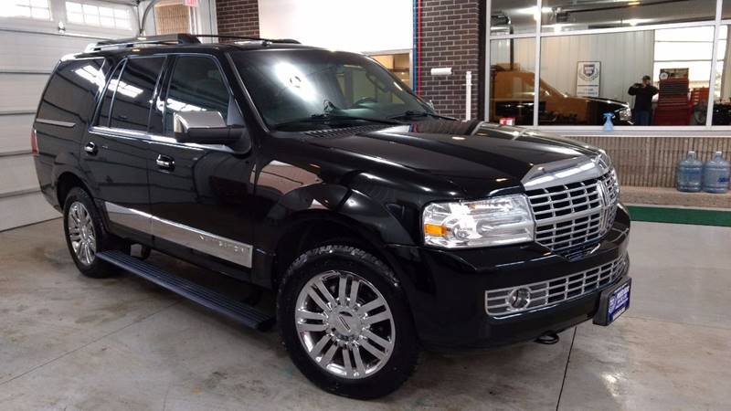 2007 Lincoln Navigator for sale at 906 Motors in Gladstone MI