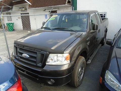 2006 Ford F-150 for sale at Dream Cars 4 U in Hollywood FL