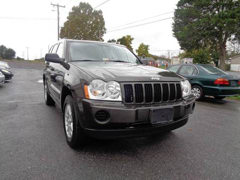 2005 Jeep Grand Cherokee for sale at Supermax Autos in Strasburg VA