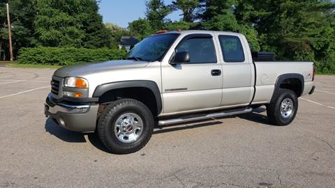 2005 GMC Sierra 2500HD for sale at Rouhana Auto Sales in Norwood MA