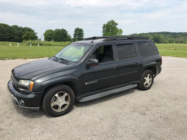 2004 Chevrolet TrailBlazer EXT for sale at WESTERN RESERVE AUTO SALES in Beloit OH