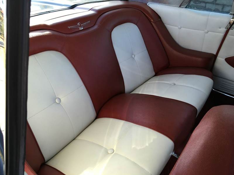 1960 Ford Thunderbird