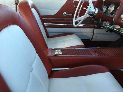 1960 Ford Thunderbird