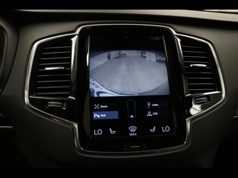 2018 Volvo XC90 T6 Momentum
