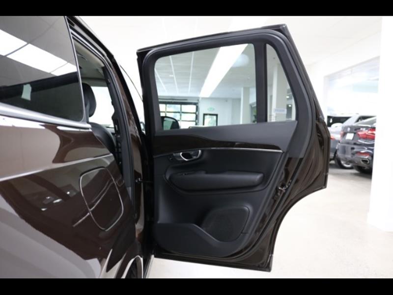 2018 Volvo XC90 T6 Momentum