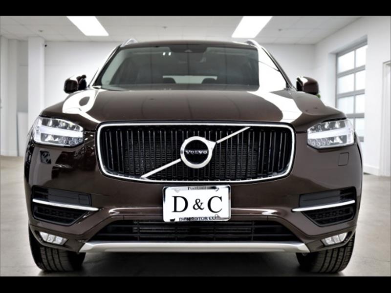 2018 Volvo XC90 T6 Momentum