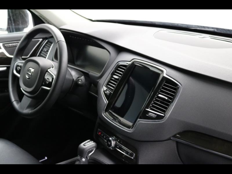 2018 Volvo XC90 T6 Momentum