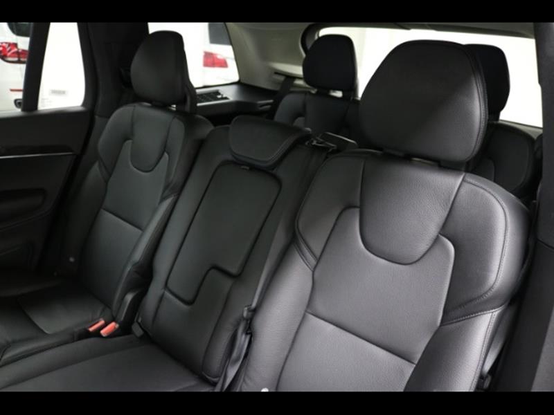 2018 Volvo XC90 T6 Momentum