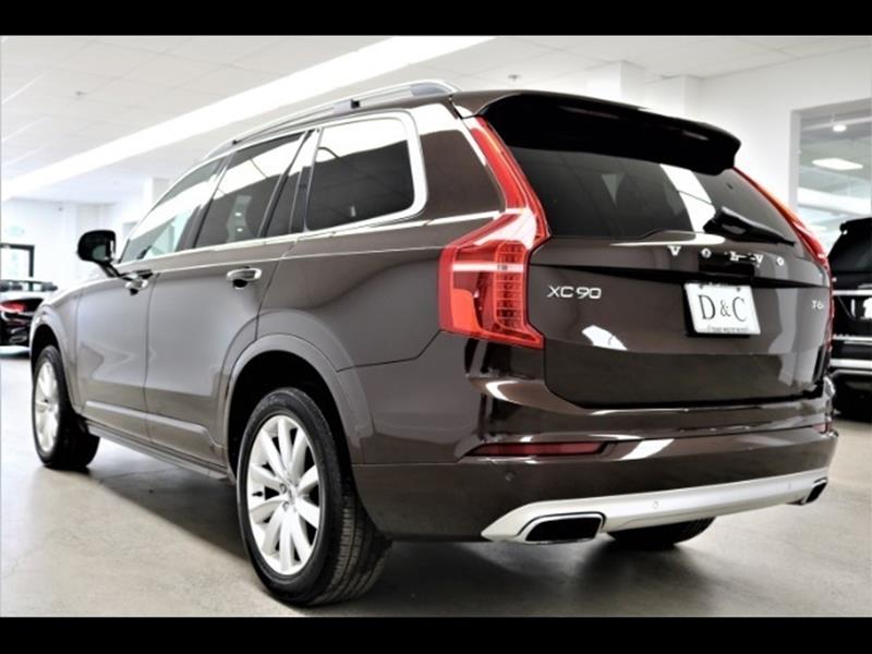 2018 Volvo XC90 T6 Momentum
