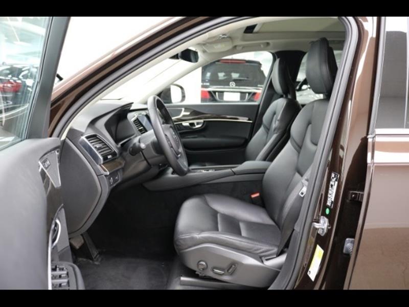 2018 Volvo XC90 T6 Momentum