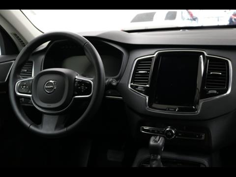 2018 Volvo XC90 T6 Momentum