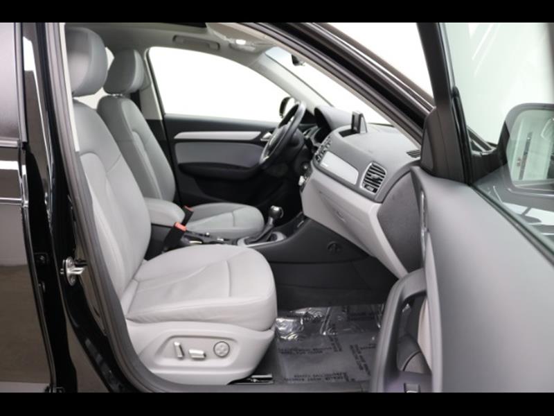 2017 Audi Q3 2.0T quattro Premium