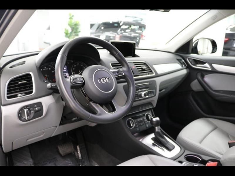 2017 Audi Q3 2.0T quattro Premium