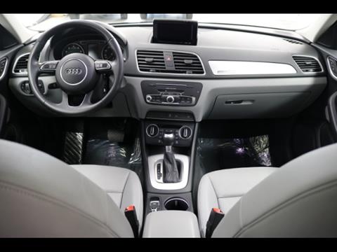 2017 Audi Q3 2.0T quattro Premium