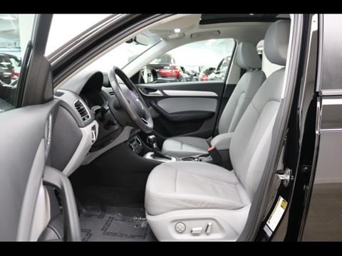 2017 Audi Q3 2.0T quattro Premium