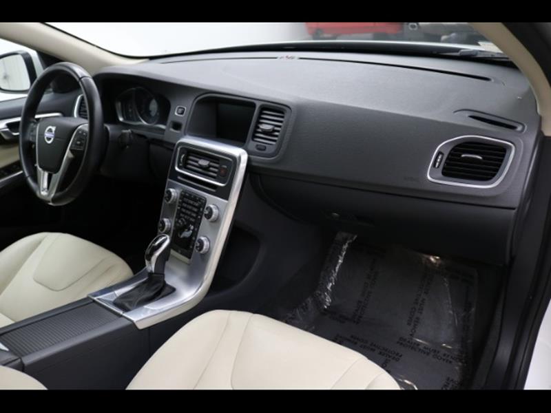 2017 Volvo S60 T5 Dynamic