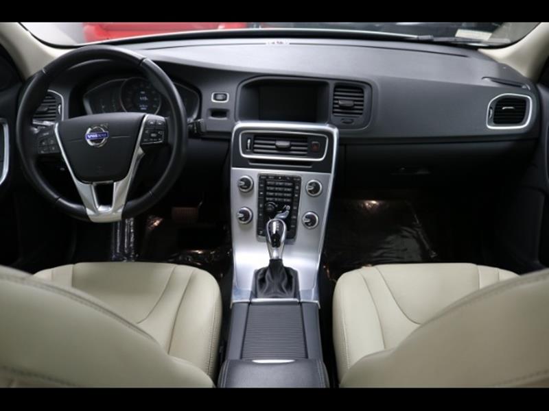 2017 Volvo S60 T5 Dynamic