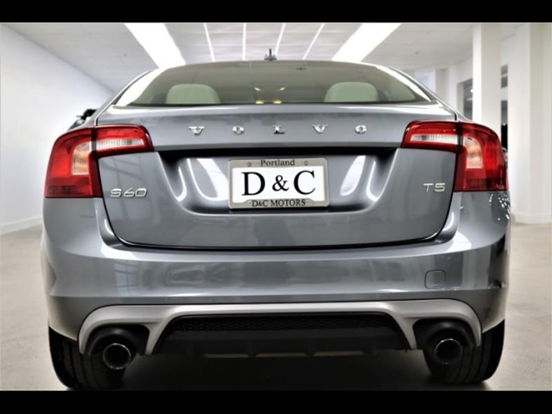 2017 Volvo S60 T5 Dynamic