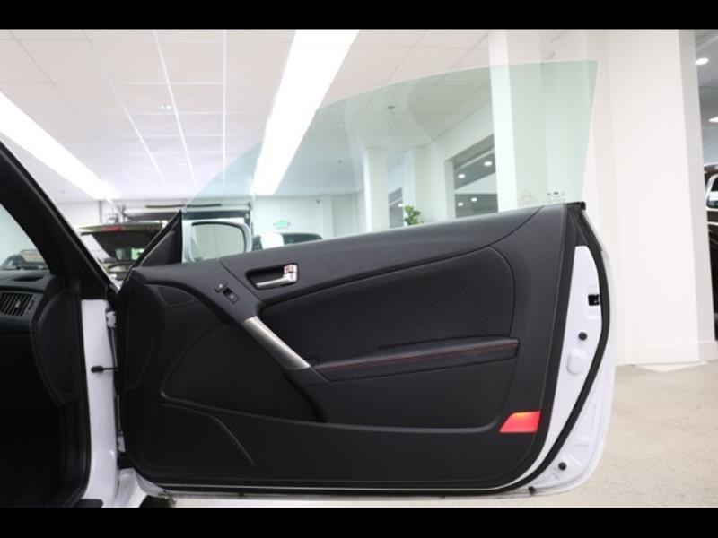 2016 Hyundai Genesis Coupe