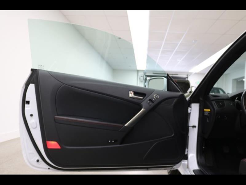 2016 Hyundai Genesis Coupe