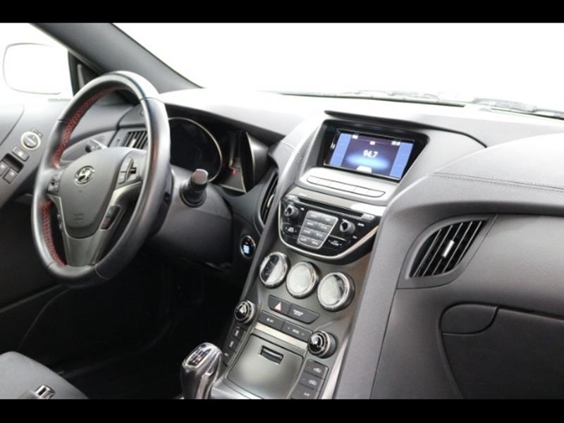 2016 Hyundai Genesis Coupe