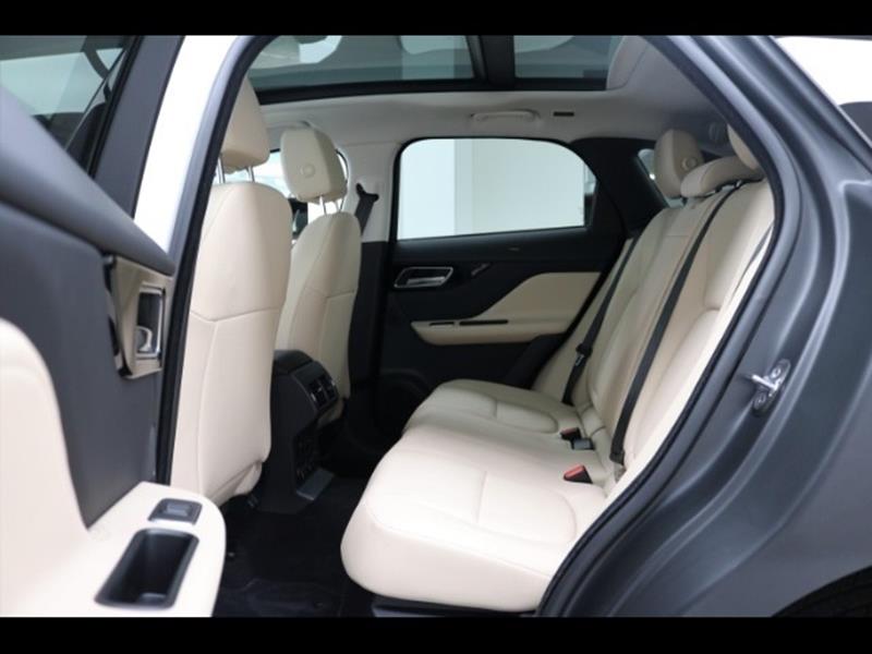 2018 Jaguar F-PACE 25t Premium