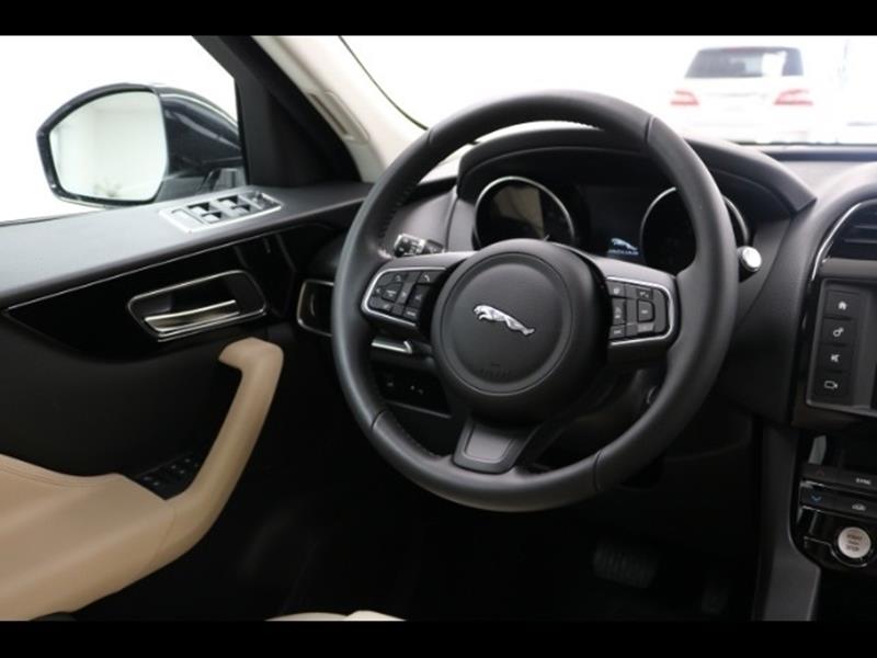 2018 Jaguar F-PACE 25t Premium